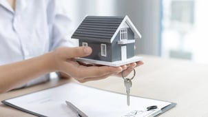 Exercer sans carte T : Risques, alternatives et solutions