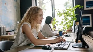 Dénomination sociale et nom commercial : quelle différence ?